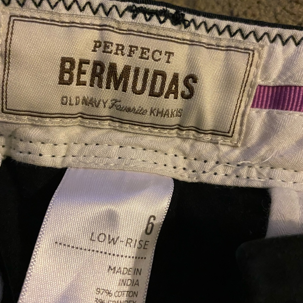 Black Bermuda old navy shorts low rise